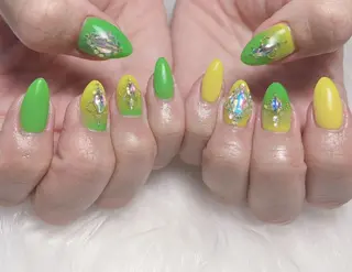 ネイル 🎀Yumi✨ ミキネイルサロン池袋のネイルデザイン