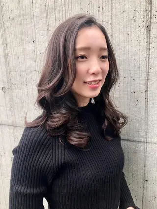 セミロング カラー ミヤギ リュウキのヘアスタイル