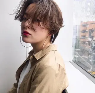 ショート カラー パーマ ヘアアレンジ メンズ 髪質改善🫧ベージュ 椙山 響のヘアスタイル