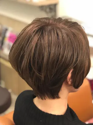 ショート カラー SEE  GRACE所属・山本 早織のヘアスタイル