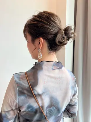 セミロング カラー ヘアアレンジ 青栁 穂香のヘアスタイル