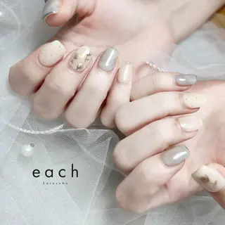 ネイル 𝒆𝒂𝒄𝒉 kanako 🕊のネイルデザイン