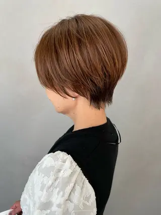 ショート カラー IT by ALBUMあいりのヘアスタイル