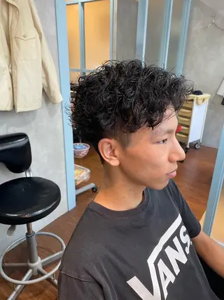パーマ メンズ フリーランスシェアサロンルレイル所属・心斎橋/メンズ /ルレイル/地形真希のヘアスタイル
