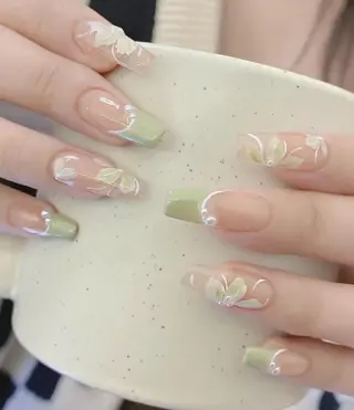 ネイル Theone栄店 松田のネイルデザイン