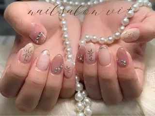 ネイル nailsalon vi+新人LiLiのネイルデザイン