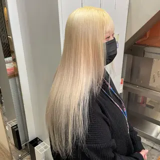 ロング カラー Blanche by artina川崎店所属・ゆう🫧 透明感/ハイトーンのヘアスタイル