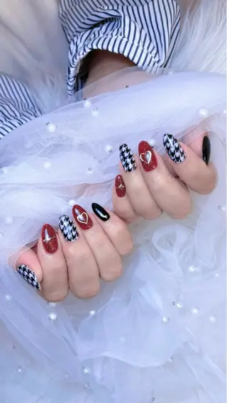 ネイル 𝑬𝑹𝑰𝑲𝑨 𓂃🎀𓈒𓏸のネイルデザイン