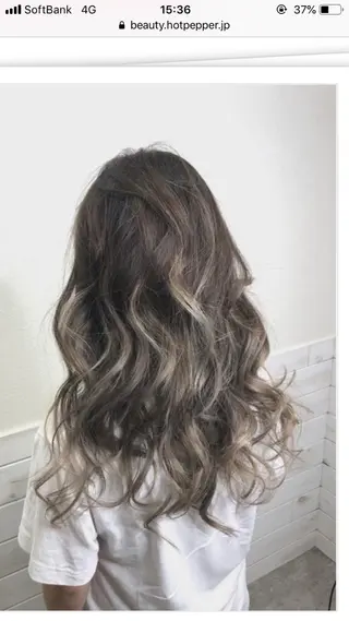 ミディアム カラー 髪質改善&ブリーチ 伊勢 祐一郎のヘアスタイル