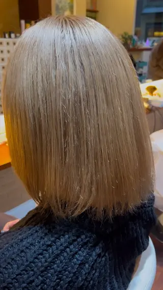 カラー CoCooN TAKUMAのヘアスタイル