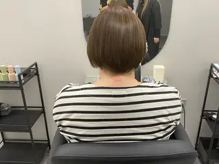 ショート カラー ice prodby bloom所属・榎本 ようなのヘアスタイル
