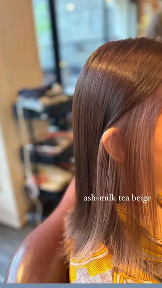 セミロング カラー 髪質改善カラー ベージュ🤎YUMEのヘアスタイル