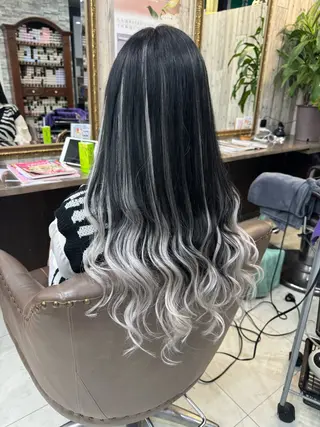 カラー 土屋朱理/ ハイトーンカラーのヘアスタイル