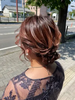 ミディアム ヘアアレンジ オノ アカネのヘアスタイル