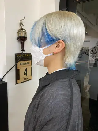 ショート カラー ハイトーンカラー ⭐️NAZUNAのヘアスタイル