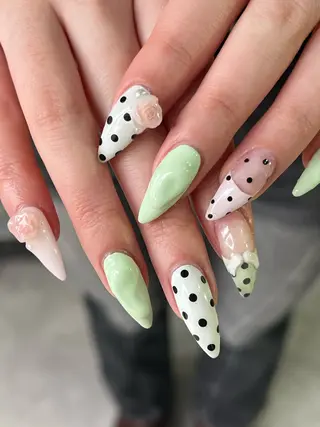 ネイル Hata nail 🎀個性派ニュアンスのネイルデザイン