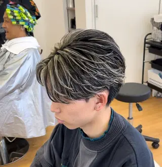 カラー become men's hair名駅店所属・高木 陸斗のヘアスタイル