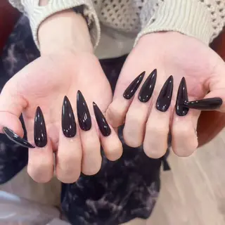 ネイル NINI Monster🌟のネイルデザイン