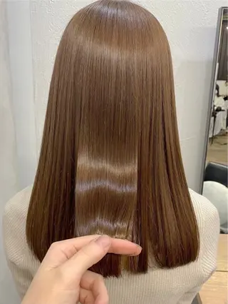 ロング ハイトーン/ブリーチ 八重津 晃輔のヘアスタイル