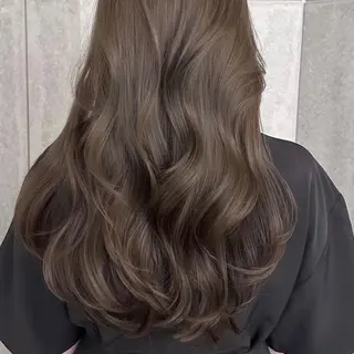 ロング カラー D'na所属・🩰艶髪柔らかカラー ／サクラ🩰のヘアスタイル
