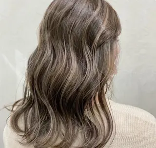 ミディアム カラー 透明感カラー ふうか　渋谷のヘアスタイル