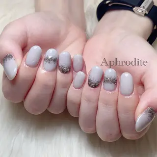 ネイル Aphrodite パラジェル認定サロンのネイルデザイン