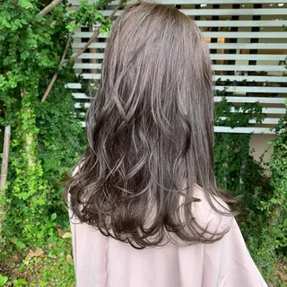 セミロング カラー Lond jeloud 名古屋所属・髪質改善 の達人/杉原碧仁のヘアスタイル