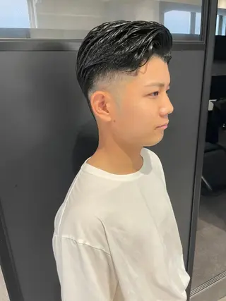 メンズ ＿WHITE鳳店 アンダーバーホワイトのヘアスタイル