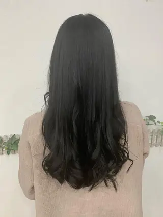 ロング 安藤 まどかのヘアスタイル