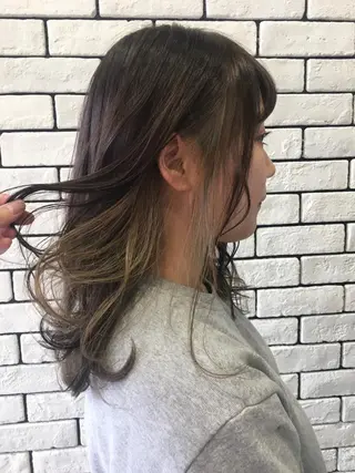 セミロング mare所属・＊＊＊ natsumiのヘアスタイル