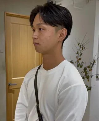 ミディアム メンズ センターパート 田形清流のヘアスタイル