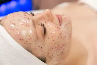 ハーブピーリング/ 脱毛/ホワイトニングのエステ・リラクイメージ