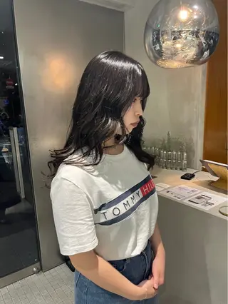 ロング カラー 頼金 愛海のヘアスタイル