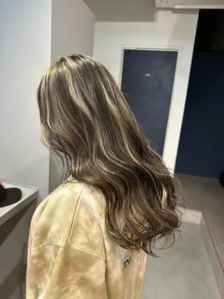 ロング カラー 💖ハイライト/ハイ トーン💖MIKIのヘアスタイル