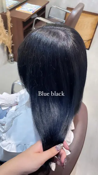 ロング カラー 🖤ROSEL／ KUREA🖤のヘアスタイル