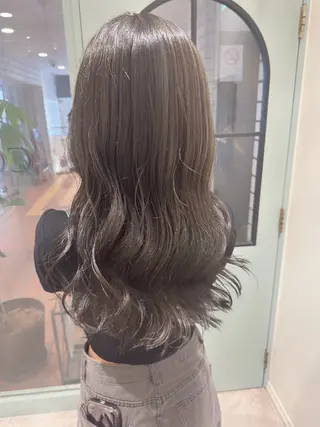 ロング カラー NaVIユウジ ブリーチカラーのヘアスタイル