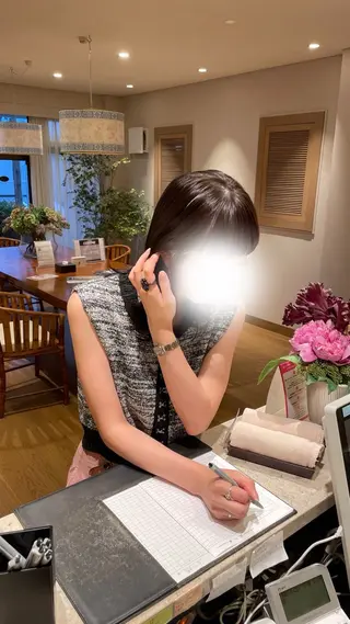 ミディアム カラー KIOX所属・小森 有紗のヘアスタイル