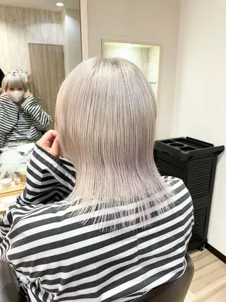 ミディアム カラー 🌈派手髪ハイトーン 🌈鈴木亮太🌈のヘアスタイル