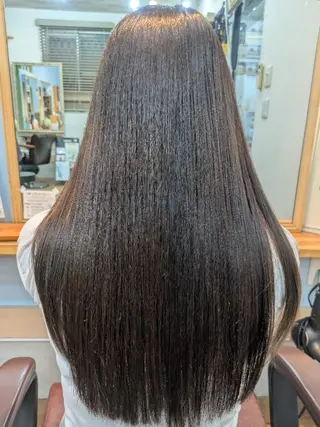 ロング 髪質改善アンブリーチ 店長みやけななのヘアスタイル
