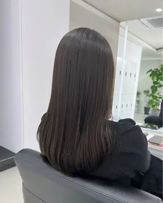 ロング カラー 🖤:髪質改善/ 透明感カラー/Aoiのヘアスタイル