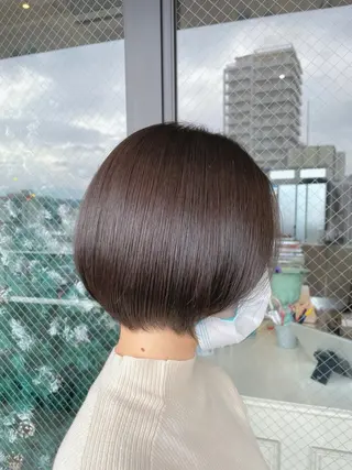 ショート カラー 西村 れいのヘアスタイル