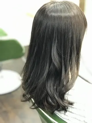セミロング カラー hatena所属・末吉 慶多のヘアスタイル