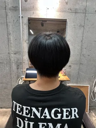 カラー メンズ 穴原 優紀のヘアスタイル