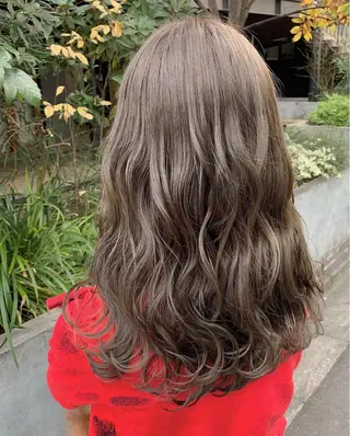 セミロング ハリウッドブロウ LAID BACKの眉毛・アイブロウイメージ