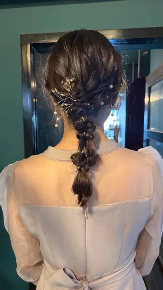 ミディアム ヘアアレンジ vivre libre所属・仲村 真里奈のヘアスタイル