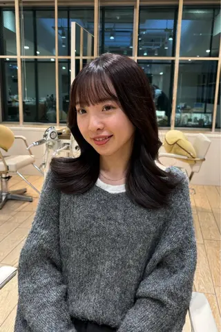 セミロング AFLOAT D’L所属・角本 藍⌇表参道 🌿艶colorのヘアスタイル