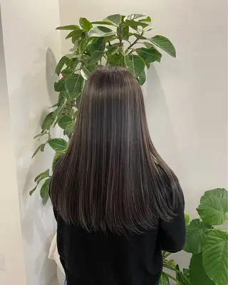 ロング カラー FILMS Rei 透明感カラー/パーマのヘアスタイル