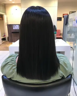 カラー 小澤 奈津美のヘアスタイル