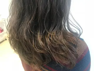 セミロング パーマ スズキ シオリのヘアスタイル