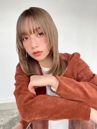 ミディアム 艶髪レイヤー/ ハイトーンKeitaのヘアスタイル